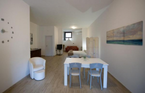 Intero alloggio, Binario 18